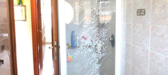 2 bedrooms Apartment in Rome, Italy No. 33998 19