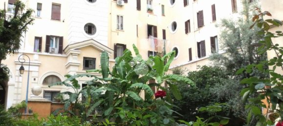2 bedrooms Apartment in Rome, Italy No. 33998 23
