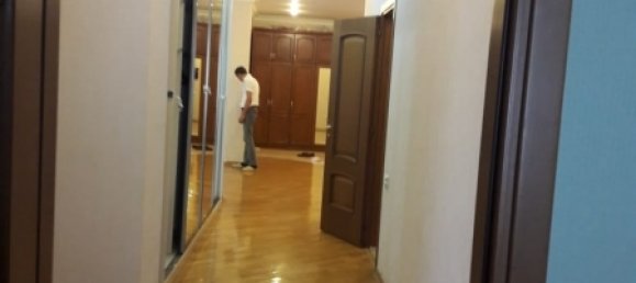 4 bedrooms Apartment in Baku, Azerbaijan No. 405 14