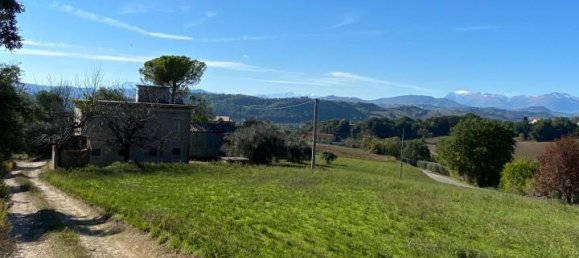 Casa de 20 divisões em Montegiorgio, Italy N.º 157648 12