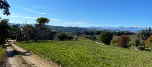 Casa de 20 divisões em Montegiorgio, Italy N.º 157648 3