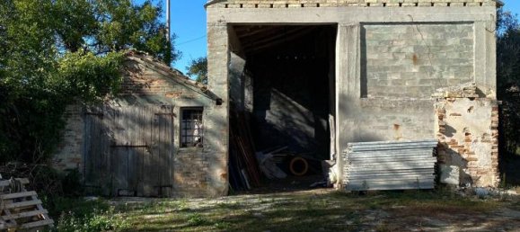 Casa de 20 divisões em Montegiorgio, Italy N.º 157648 10