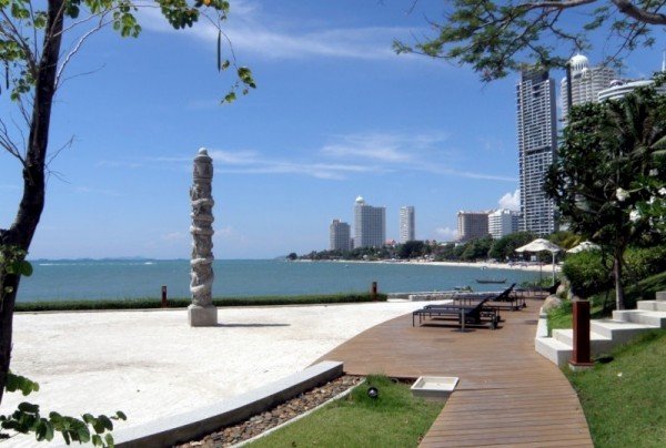 2 bedrooms Condo in Pattaya, Thailand No. 174