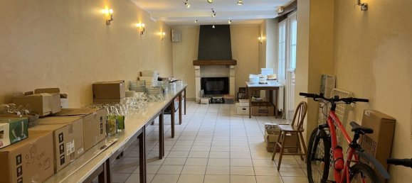 2 Schlafzimmer Gewerbliche Immobilie in Crepy-en-Valois, France, Nr. 92477 5