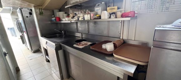 2 Schlafzimmer Gewerbliche Immobilie in Crepy-en-Valois, France, Nr. 92477 6