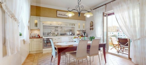 Квартира с 5 комнатами в Сан Джорджо а Кремано, Италия № 17762 14