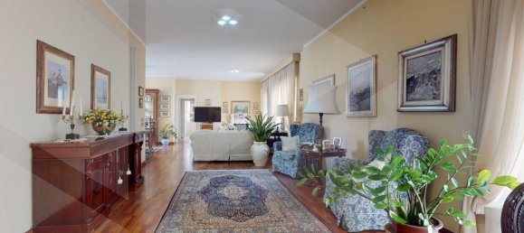 Квартира с 5 комнатами в Сан Джорджо а Кремано, Италия № 17762 23