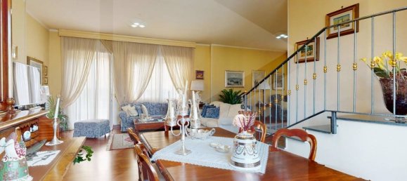 Квартира с 5 комнатами в Сан Джорджо а Кремано, Италия № 17762 20