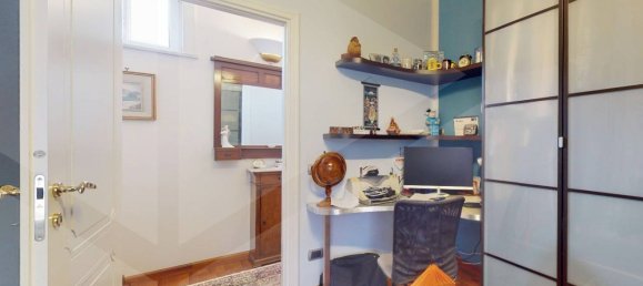 Квартира с 5 комнатами в Сан Джорджо а Кремано, Италия № 17762 37