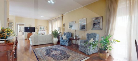 Квартира с 5 комнатами в Сан Джорджо а Кремано, Италия № 17762 13