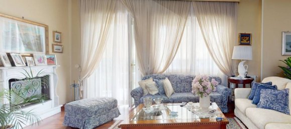 Квартира с 5 комнатами в Сан Джорджо а Кремано, Италия № 17762 24