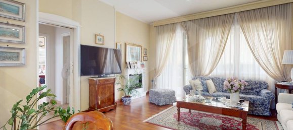 Квартира с 5 комнатами в Сан Джорджо а Кремано, Италия № 17762 21