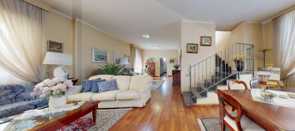 Квартира с 5 комнатами в Сан Джорджо а Кремано, Италия № 17762 31