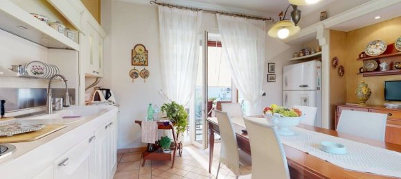 Квартира с 5 комнатами в Сан Джорджо а Кремано, Италия № 17762 33