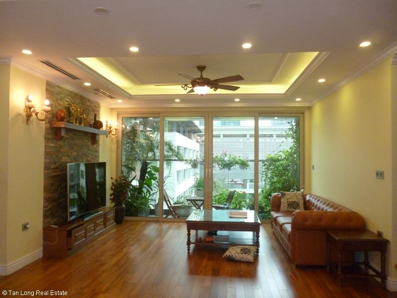 3 bedrooms Apartment in Cau Giay, Vietnam No. 4491