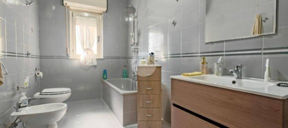 2 bedrooms Apartment in Melito di Napoli, Italy No. 261863 5