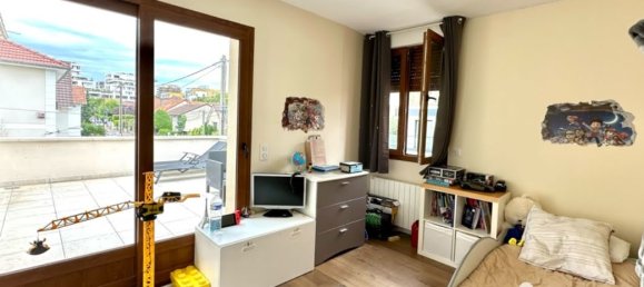 8-Zimmer Haus in Rueil-Malmaison, France, Nr. 162533 10