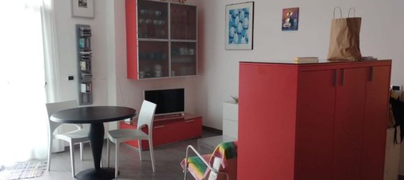 3 rooms House in Carrara, Italy No. 48135 7