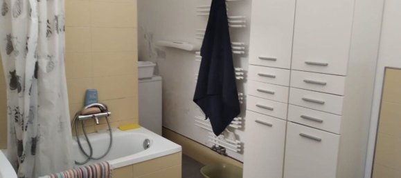 3 rooms House in Carrara, Italy No. 48135 5