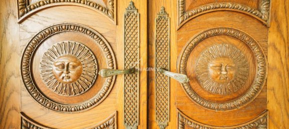 7 bedrooms Land in Lisbon, Portugal No. 128401 3