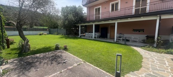 3 rooms House in Albanella, Italy No. 306406 2