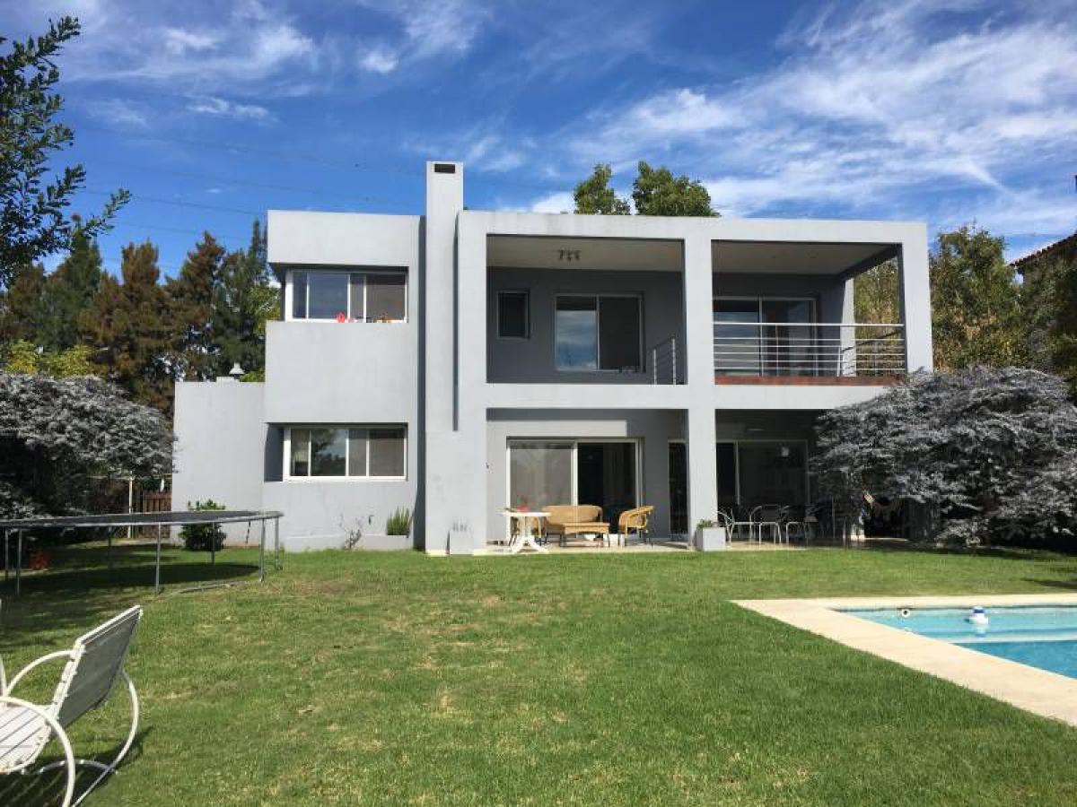 4 bedrooms House in Tigre, Argentina No. 1228