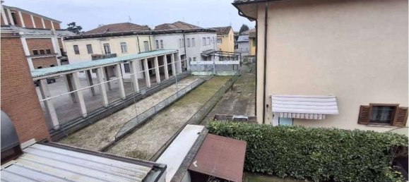 3 Schlafzimmer Haus in Crema, Italy, Nr. 338800 3