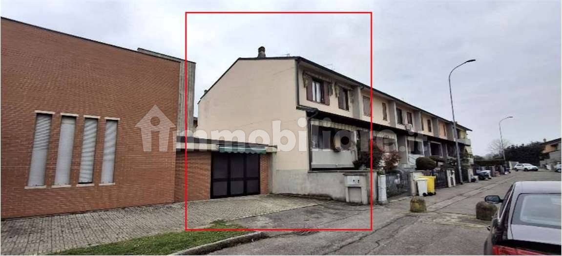 3 Schlafzimmer Haus in Crema, Italy, Nr. 338800