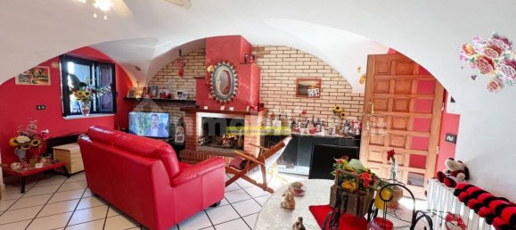 2 bedrooms House in Atri, Italy No. 158949 5