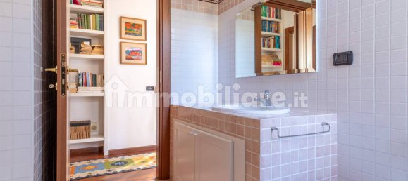 2 Schlafzimmer Wohnung in Comerio, Italy, Nr. 332216 11