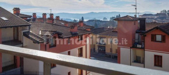 2 Schlafzimmer Wohnung in Comerio, Italy, Nr. 332216 18