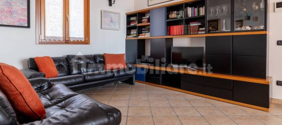 2 Schlafzimmer Wohnung in Comerio, Italy, Nr. 332216 3
