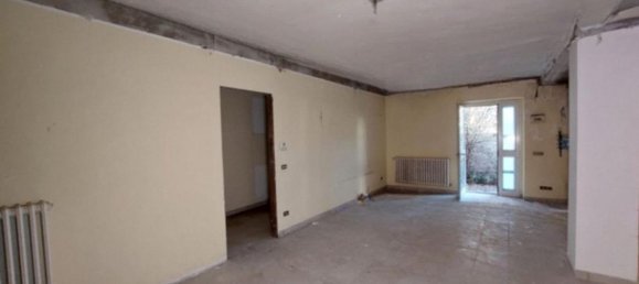 Apartamento de 3 dormitorios en Montesilvano, Italy No. 372447 4