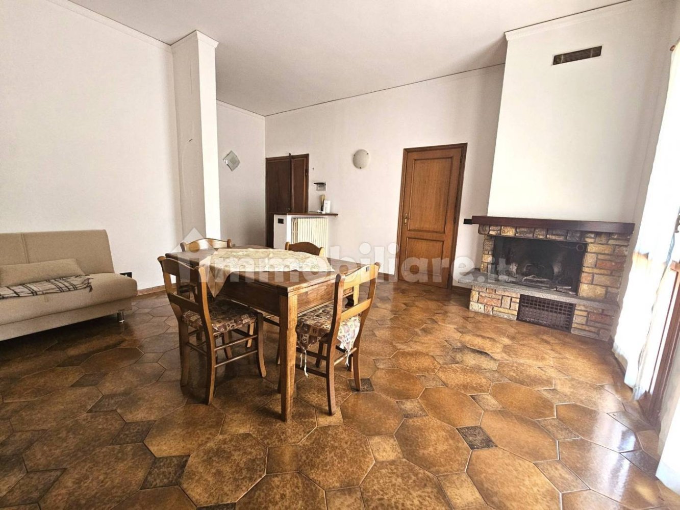 3 bedrooms Apartment in Scandicci, Italy No. 296594