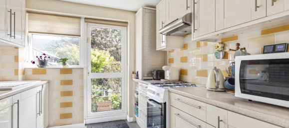 2 bedrooms House in Twickenham, United Kingdom No. 8510 3