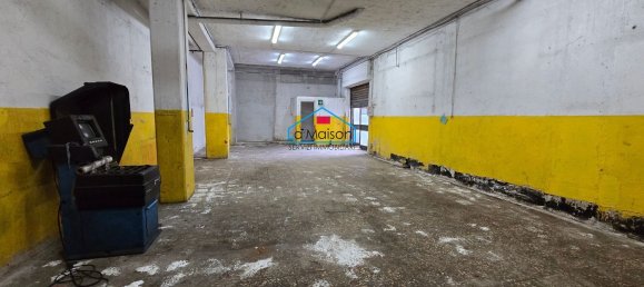 Gewerbliche Immobilie in Avellino, Italy 105m², Nr. 85685 4