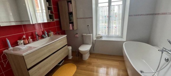 4 bedrooms House in Saint-Benoit-du-Sault, France No. 335909 8