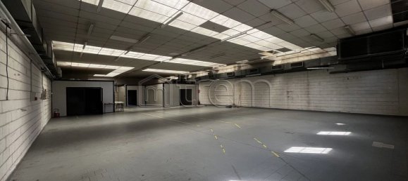 631m² Warehouse in Robbiate, Italy No. 114265 18