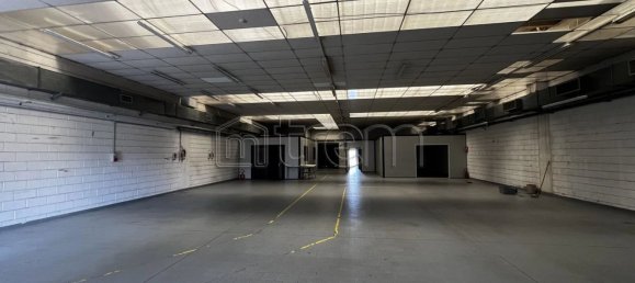 631m² Warehouse in Robbiate, Italy No. 114265 22