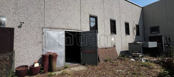 631m² Warehouse in Robbiate, Italy No. 114265 24
