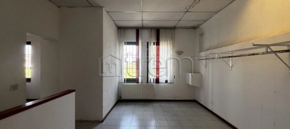 631m² Warehouse in Robbiate, Italy No. 114265 8