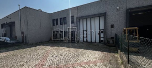 631m² Warehouse in Robbiate, Italy No. 114265 3