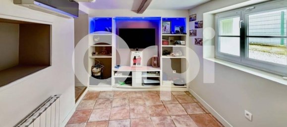 3 bedrooms House in Longperrier, France No. 164192 9