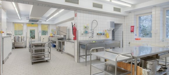 Edificio en Altenkirchen, Germany 1785 m² No. 261767 22