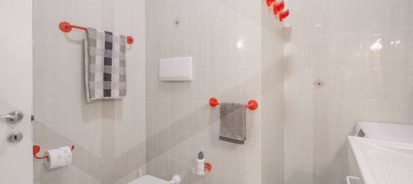 4 rooms Apartment in Bologna, Italy No. 34546 11