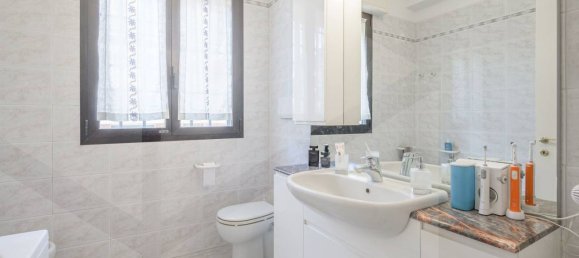 4 rooms Apartment in Bologna, Italy No. 34546 29