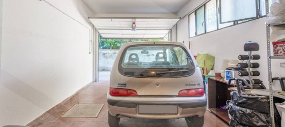 4 rooms Apartment in Bologna, Italy No. 34546 48