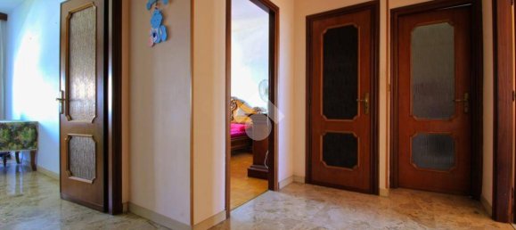 2 Schlafzimmer Wohnung in Turin, Italy, Nr. 8733 18