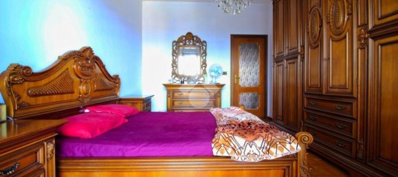 2 Schlafzimmer Wohnung in Turin, Italy, Nr. 8733 10