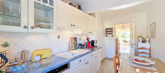 Квартира с 3 спальнями в Бурж, Франция № 153587 7